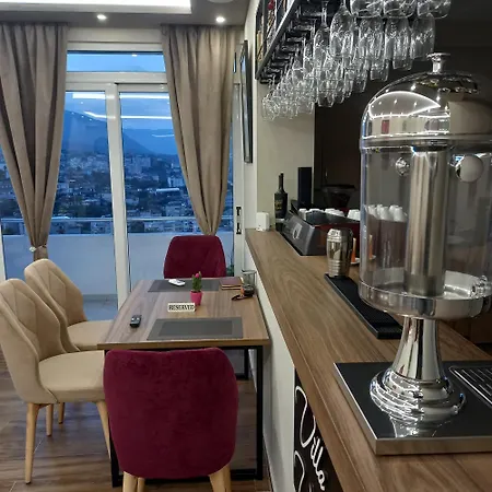 Vladimir Estate منزل للإقامة *