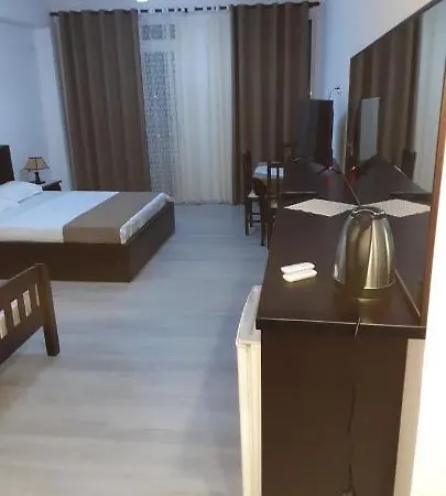 Vladimir Estate Ubytování v soukromí Gjirokastër