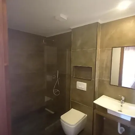 Ubytování v soukromí Vladimir Estate *