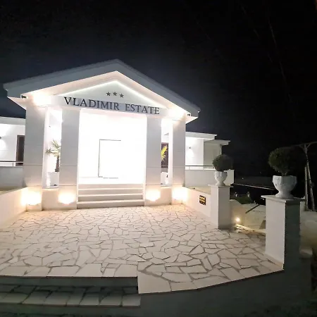 Vladimir Estate Ubytování v soukromí *