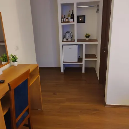 Vladimir Estate Ubytování v soukromí Gjirokastër