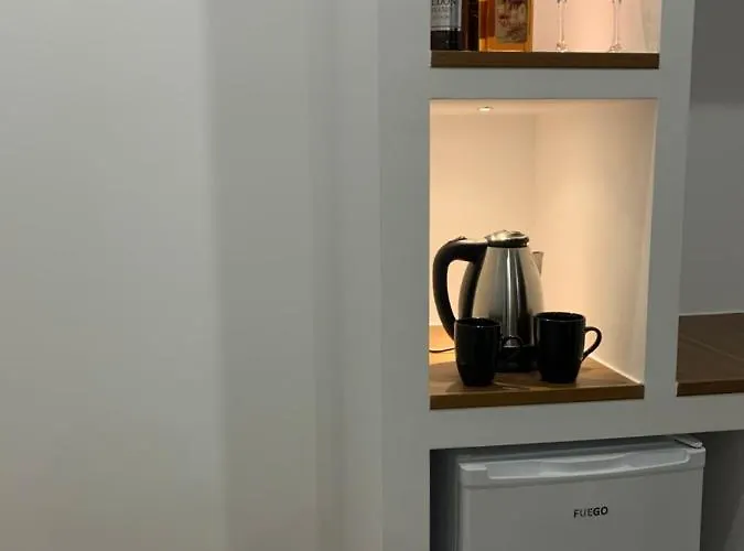 民宿 Vladimir Estate Gjirokastër